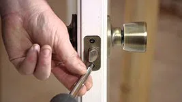 Keystone Locksmith Shop Sarasota, FL 941-677-7270 - changing-locks
